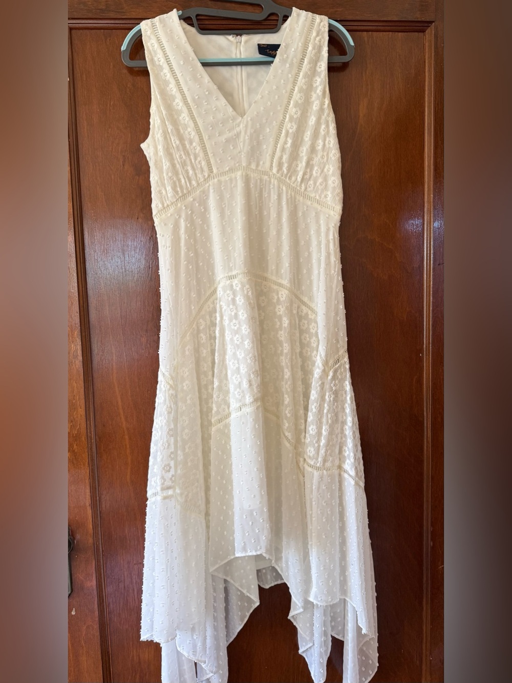 Just...Taylor High-Low Eyelet Lace Dress
